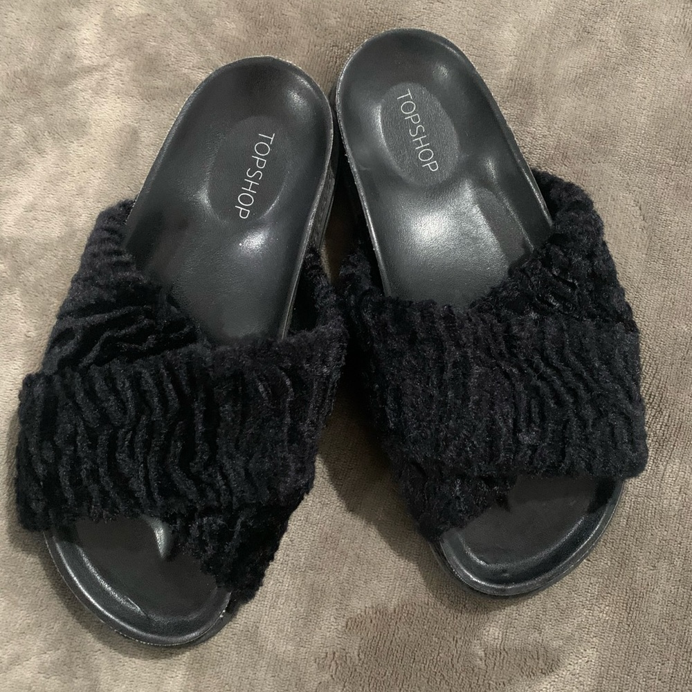 TopShop Black Harissa Faux Fur velvet Slide Sandals size 6